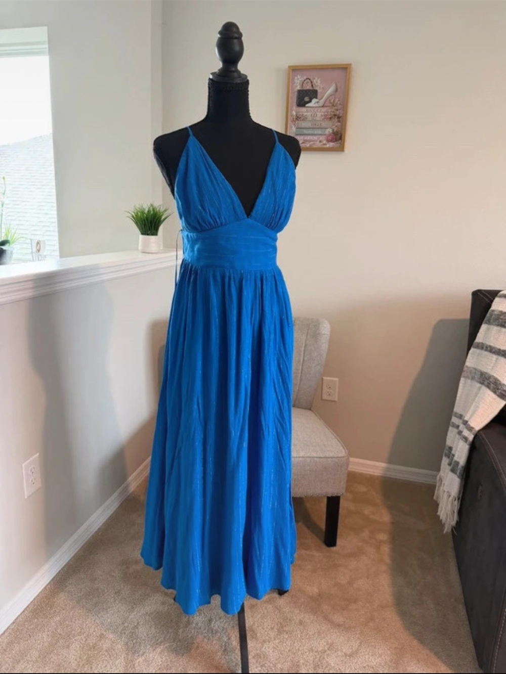 Elegant Blue V-Neck Maxi Dress